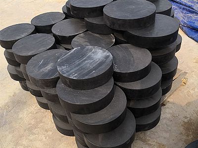 唐山板式橡胶支座由若干层橡胶片与薄钢板经加压硫化